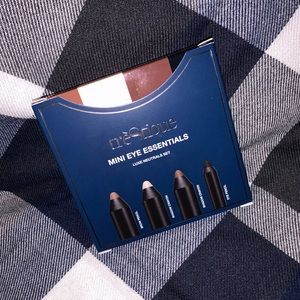 FREE WITH PURCHASE trèStique Mini Eye Essentials
